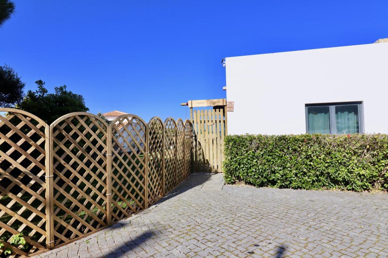 Penedo Escape Sea Suites Colares Exterior photo