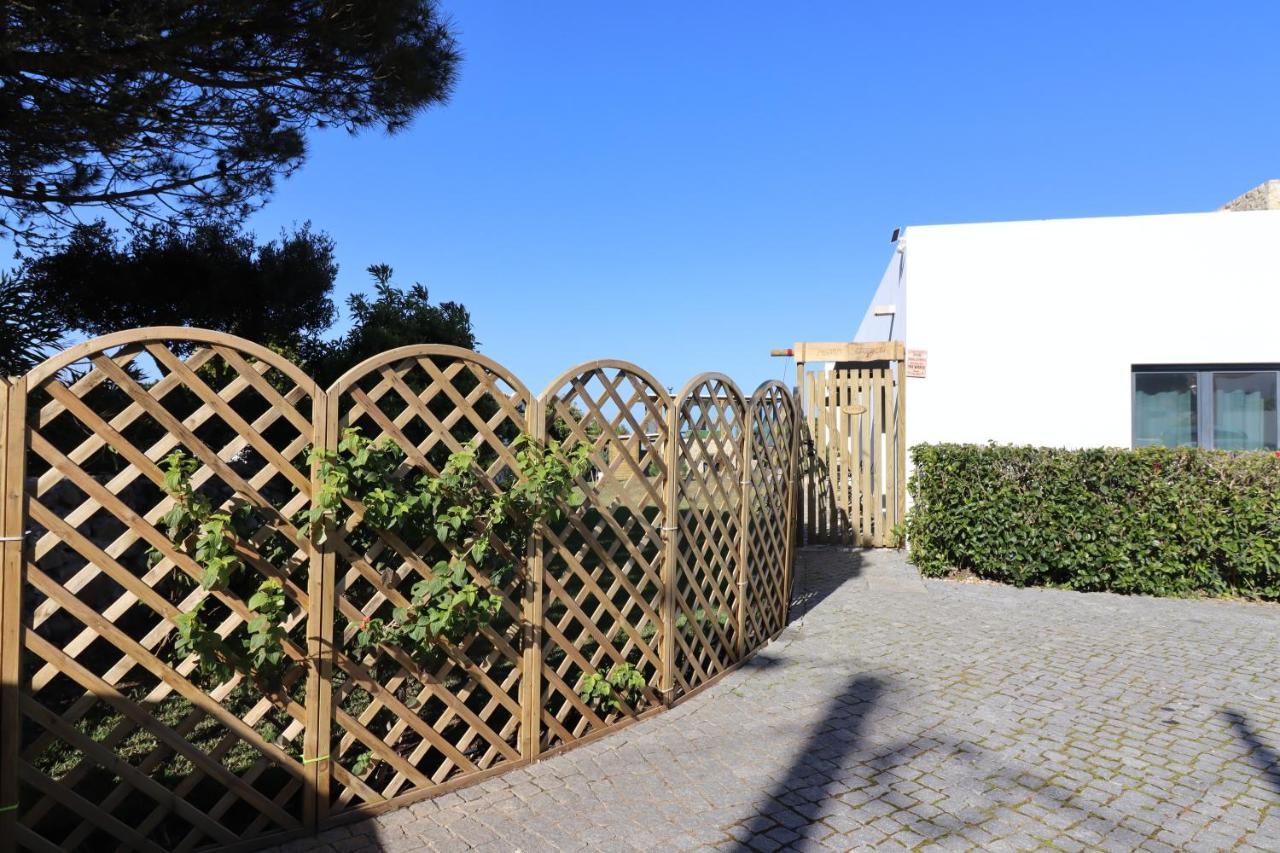 Penedo Escape Sea Suites Colares Exterior photo