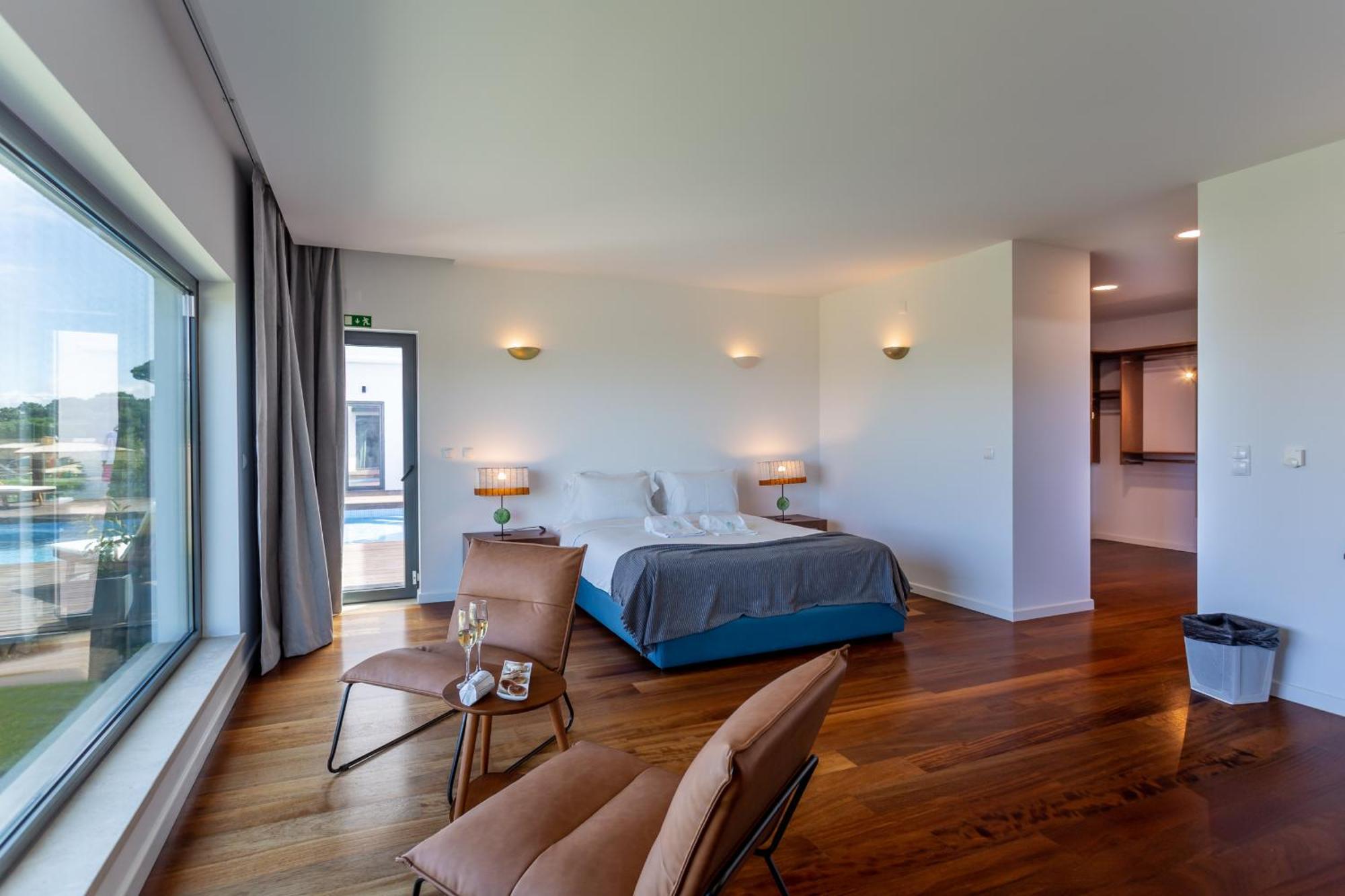 Penedo Escape Sea Suites Colares Exterior photo