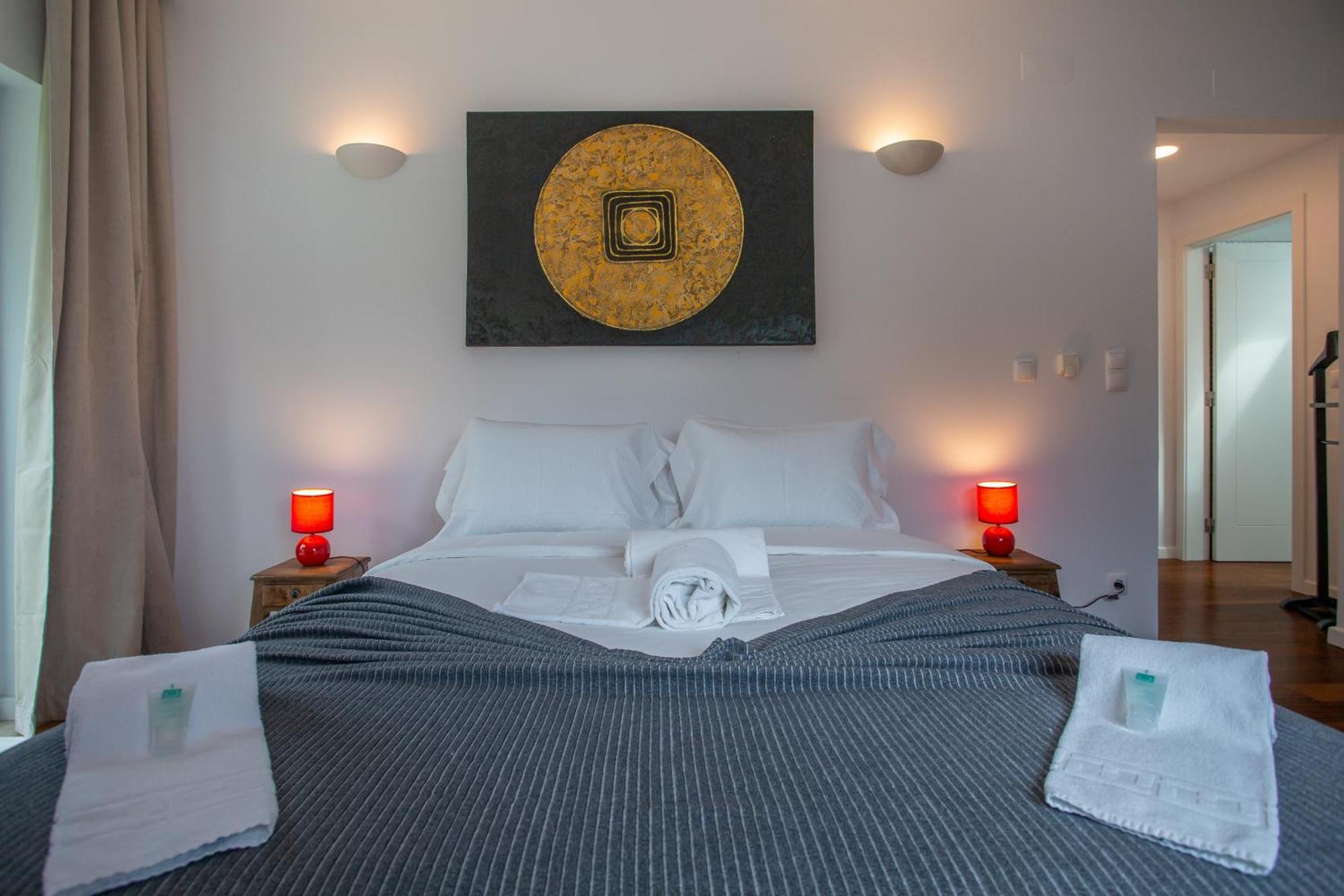 Penedo Escape Sea Suites Colares Exterior photo